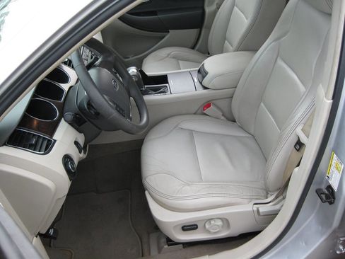 Used 2011 Ford Taurus SEL w/ 201A Rapid Spec Order Code image 12