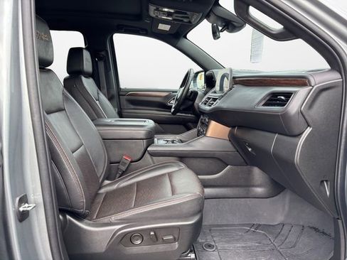 Used 2023 Chevrolet Suburban High Country w/ Premium Package 2 image 15