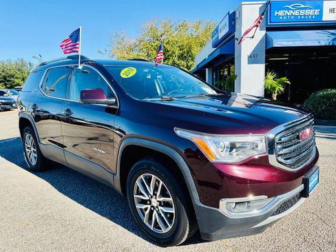 Used 2018 GMC Acadia SLE image 12