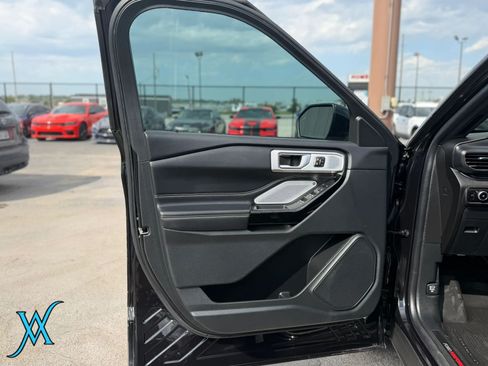 Used 2023 Ford Explorer ST w/ Equipment Group 401A AWD/4WD image 10
