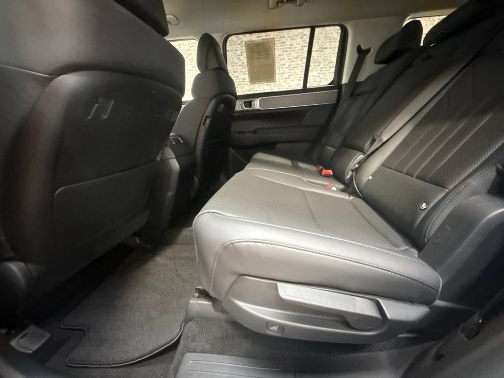 New 2027 Hyundai Santa Fe SEL FWD image 14