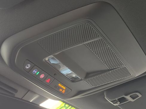 Used 2026 Chevrolet Equinox EV LT image 19