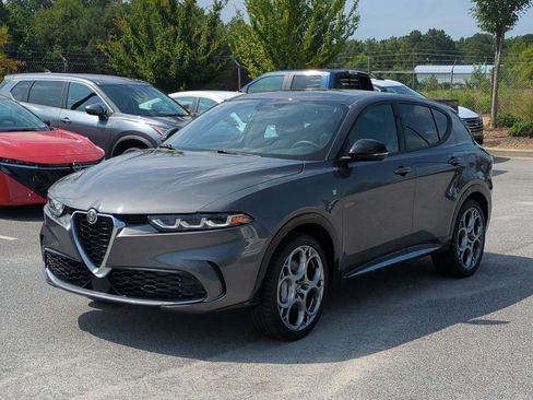 Used 2024 Alfa Romeo Tonale Ti AWD/4WD image 8