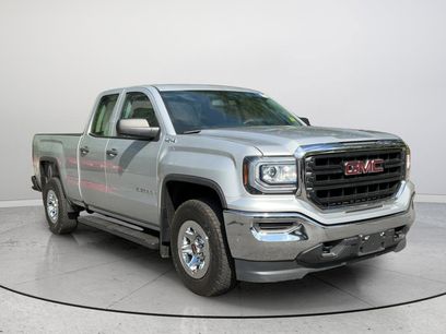 Certified 2018 GMC Sierra 1500 4x4 Double Cab w/ Sierra Convenience Package