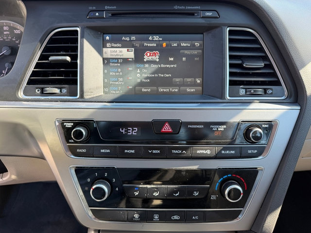 Used 2016 Hyundai Sonata SE FWD image 25