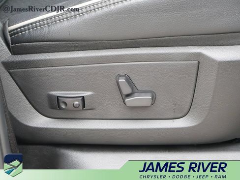 Used 2025 RAM 3500 Laramie w/ Sport Appearance Package AWD/4WD image 10