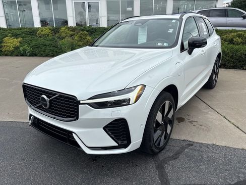 Certified 2025 Volvo XC60 T8 Plus w/ Protection Package Premier AWD/4WD image 2