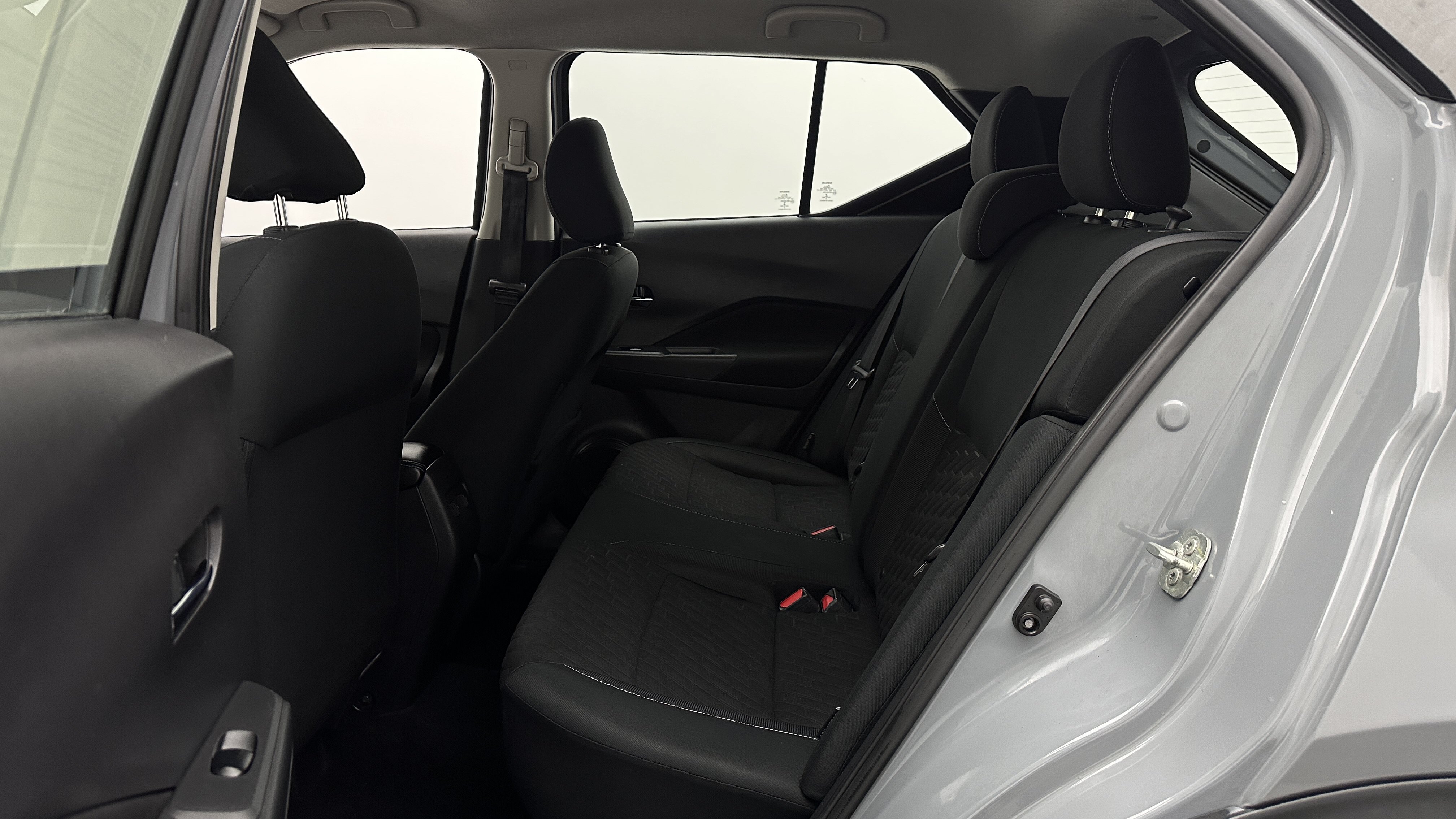 Used 2021 Nissan Kicks SV FWD image 22