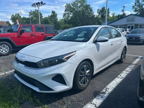 Used 2023 Kia Forte LXS FWD image 1