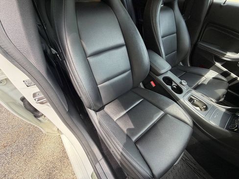 Used 2019 Mercedes-Benz CLA 250 4MATIC image 11