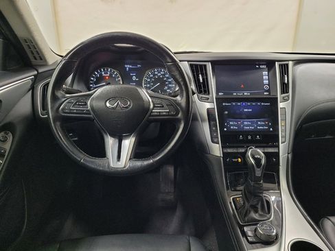 Used 2019 INFINITI Q50 Luxe w/ Essential Package (3.0T Luxe) AWD/4WD image 22