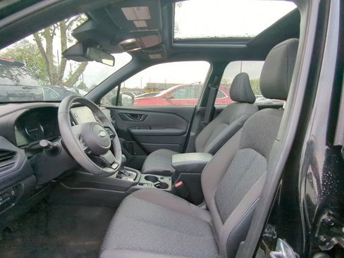 Used 2025 Subaru Forester Premium AWD/4WD image 6