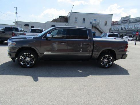 Used 2021 RAM 1500 Limited w/ Body Color Bumper Group image 6