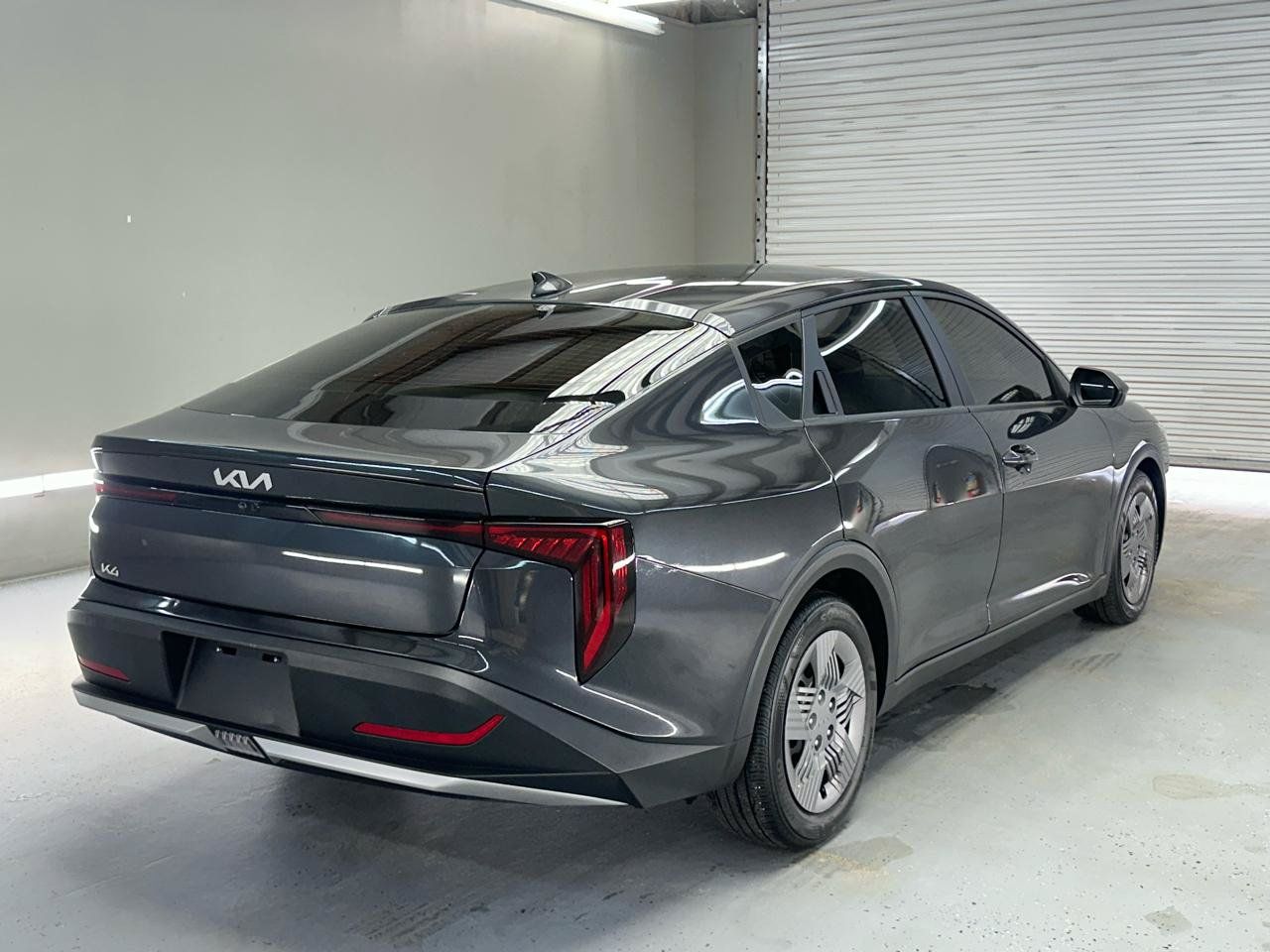Used 2025 Kia K4 FWD image 8