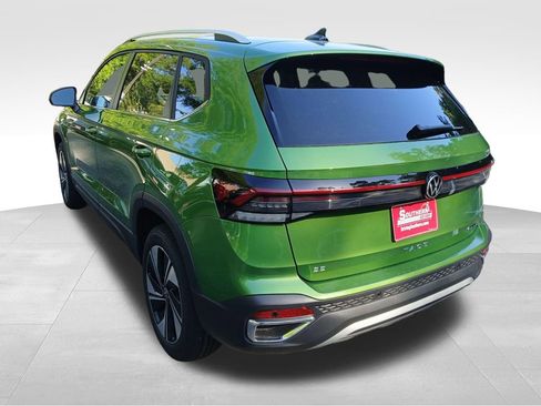 New 2026 Volkswagen Taos SE AWD/4WD image 3