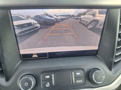 Used 2021 GMC Acadia SLT image 16