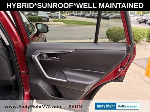 Used 2019 Toyota RAV4 XLE w/ Convenience Package AWD/4WD image 19