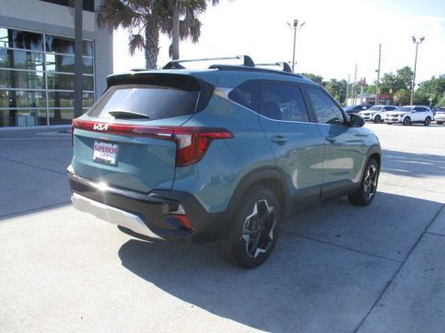 Used 2025 Kia Seltos EX w/ EX Sunroof Package image 3