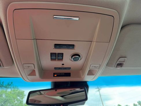 Used 2017 Chevrolet Suburban LT AWD/4WD image 51