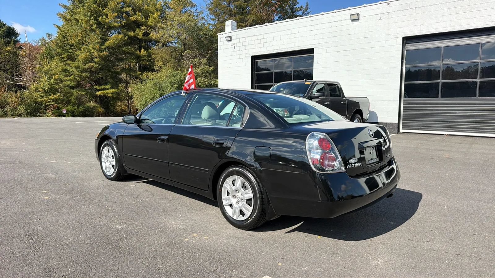Used 2005 Nissan Altima 2.5 S w/ (S02) Side Airbags Pkg FWD image 5