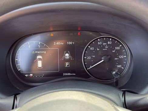 Used 2023 Nissan Kicks SV FWD image 14