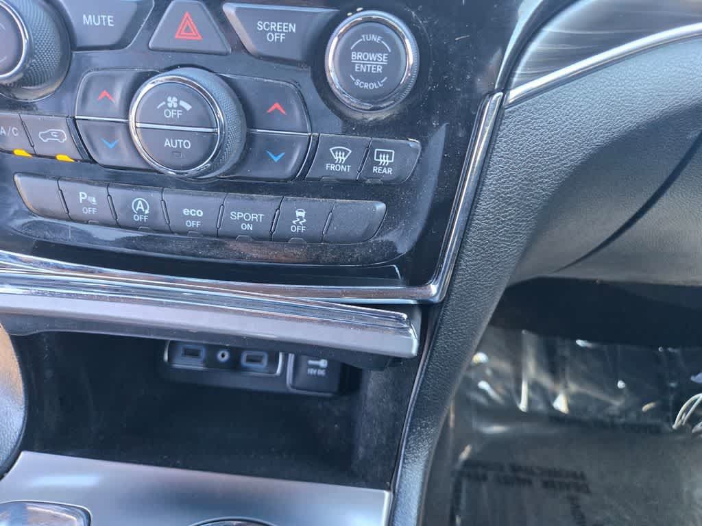 Used 2021 Jeep Grand Cherokee Limited AWD/4WD image 15