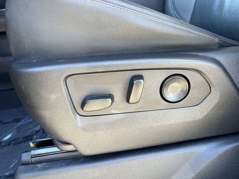 Used 2023 GMC Sierra 1500 SLT w/ SLT Premium Package image 12