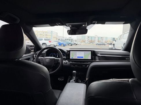 Used 2025 Toyota Camry XSE image 17
