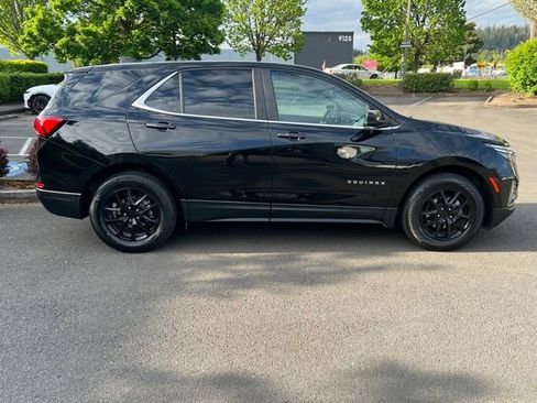 Used 2022 Chevrolet Equinox LT FWD image 9