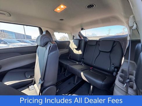 New 2026 Kia Carnival EX FWD image 9