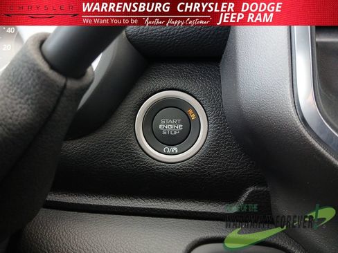 New 2026 RAM 2500 Laramie AWD/4WD image 27