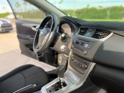 Used 2014 Nissan Sentra SR image 24