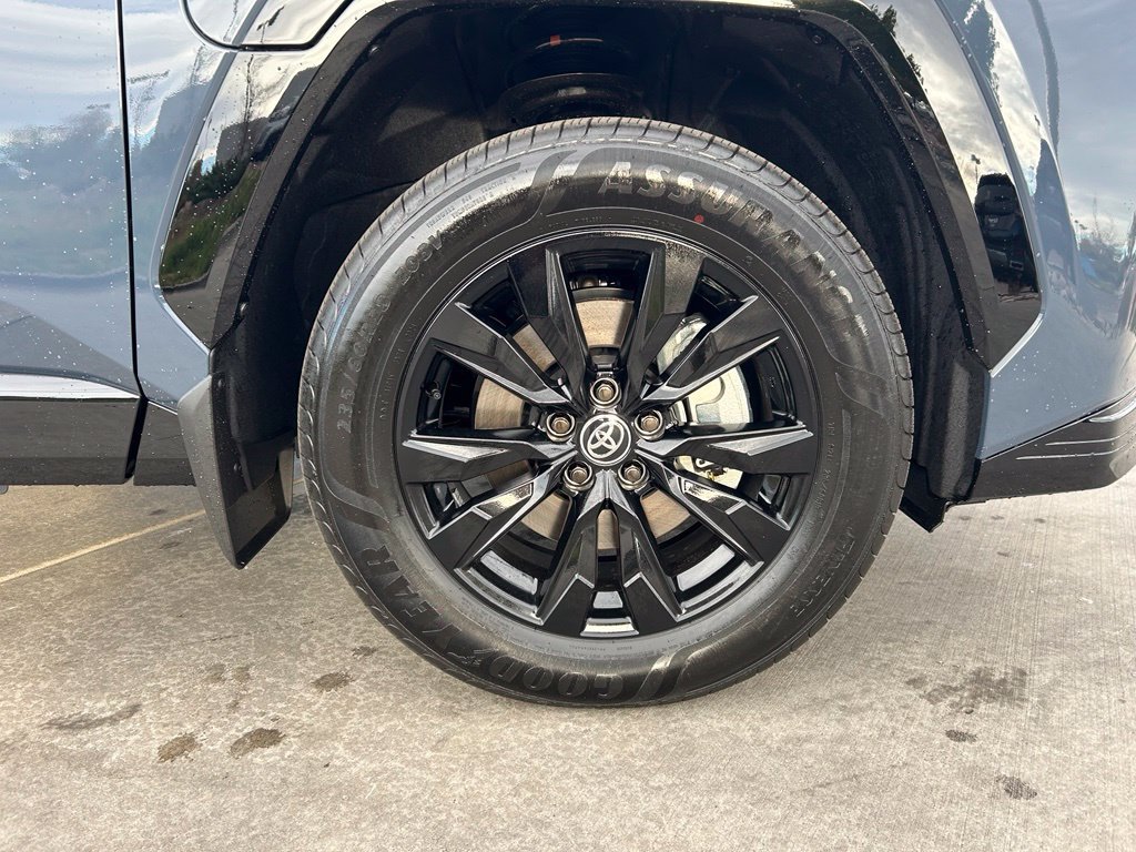 Used 2026 Toyota RAV4 SE w/ Weather Package AWD/4WD image 30