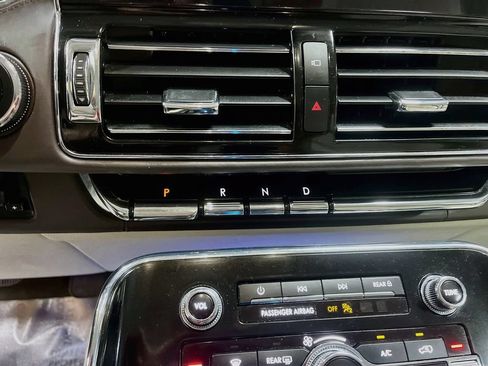 Used 2024 Lincoln Navigator Black Label AWD/4WD image 17
