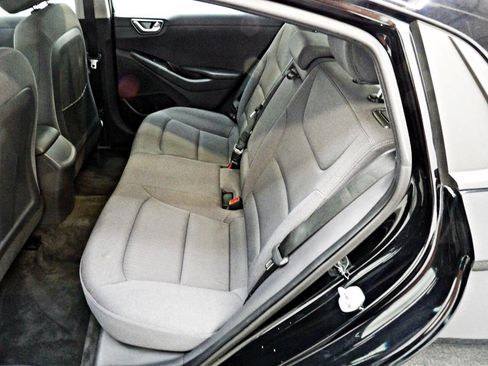 Used 2020 Hyundai Ioniq SE image 10