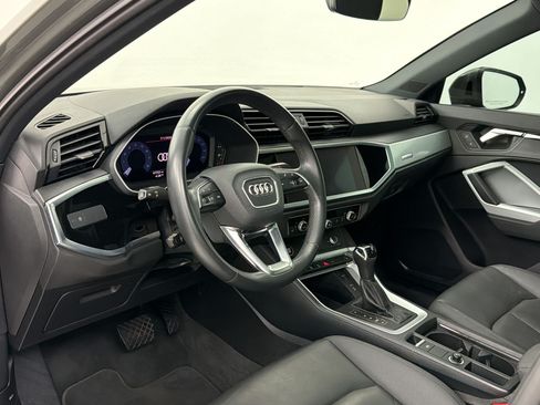 Certified 2021 Audi Q3 2.0T Premium w/ Convenience Package AWD/4WD image 4