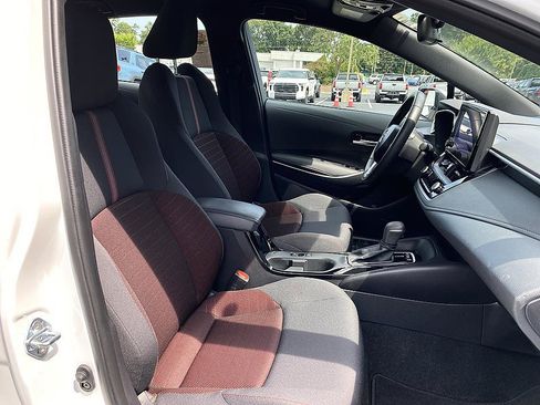 Certified 2025 Toyota Corolla SE FWD image 24