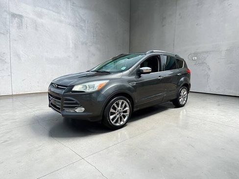 Used 2016 Ford Escape SE w/ SE Chrome Package AWD/4WD image 1