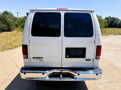 Used 2008 Ford E-350 and Econoline 350 XLT RWD image 11