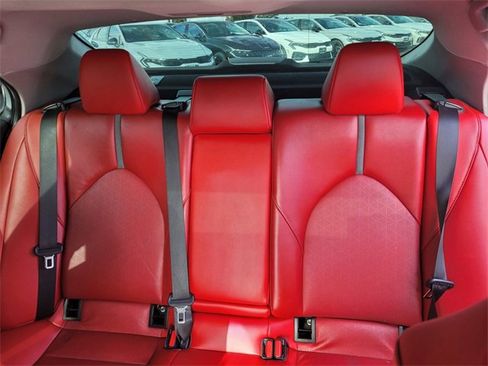 Used 2020 Toyota Camry XSE image 10