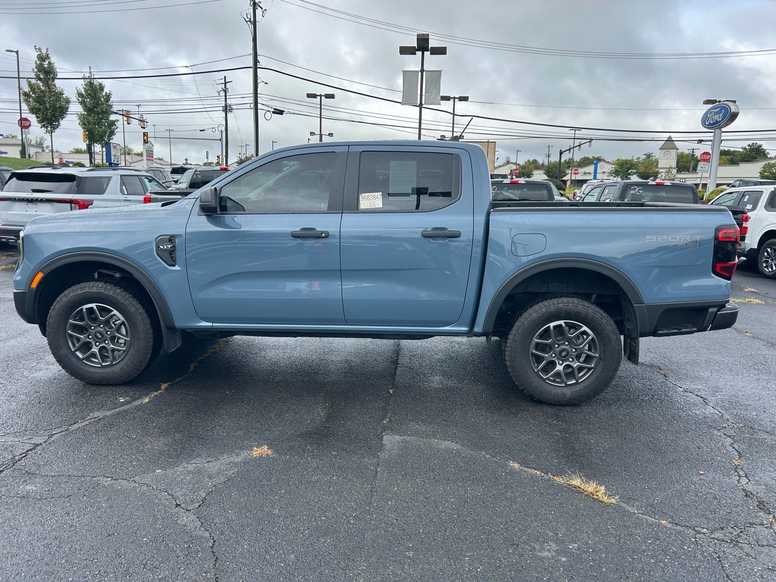 Used 2025 Ford Ranger XLT w/ Trailer Tow Package AWD/4WD image 9