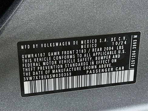 Used 2025 Volkswagen Jetta SE image 12