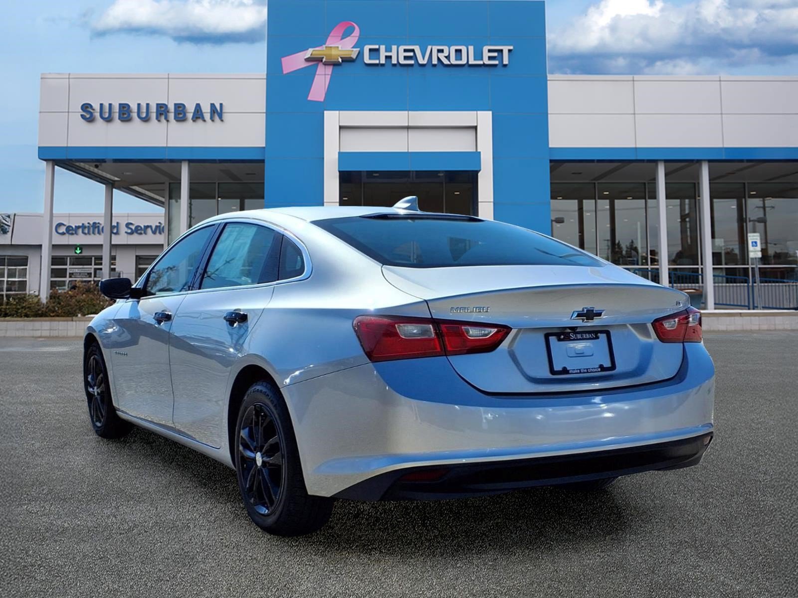 Used 2017 Chevrolet Malibu LT w/ Leather Package FWD image 6