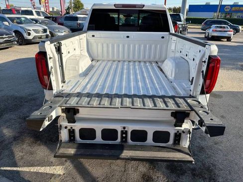 Used 2019 GMC Sierra 1500 SLT w/ SLT Premium Package AWD/4WD image 10