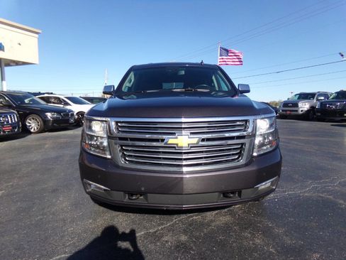Used 2015 Chevrolet Suburban LTZ image 2