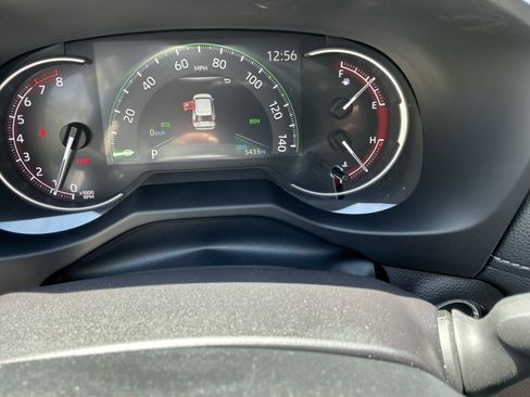 Used 2025 Toyota RAV4 XLE w/ Convenience Package image 22