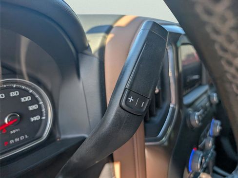 Used 2022 Chevrolet Silverado 3500 High Country image 26