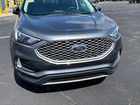 Used 2024 Ford Edge SEL w/ Convenience Package AWD/4WD image 4