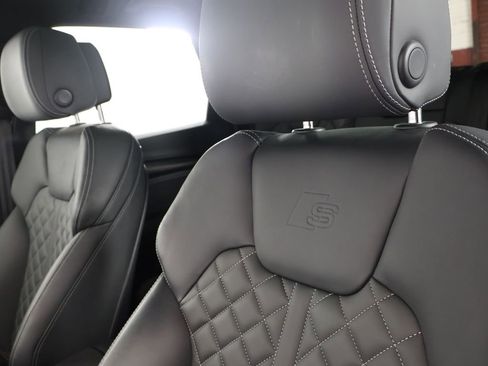 Used 2024 Audi SQ5 Premium Plus w/ Premium Plus Package image 20