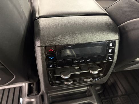 Used 2023 Jeep Grand Cherokee L Limited w/ Luxury Tech Group II AWD/4WD image 20